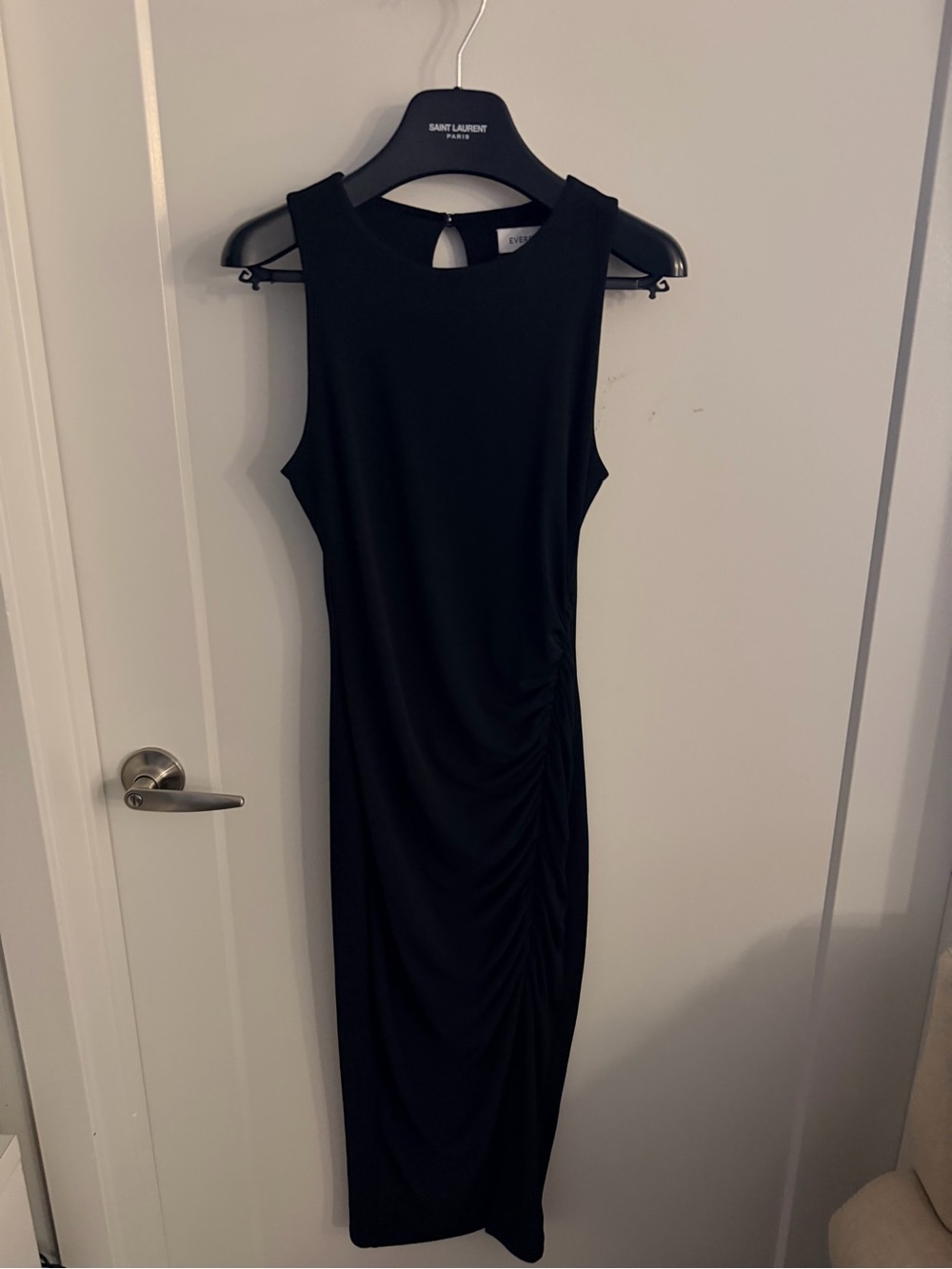 NWT EvereveSleeveless Black Ruched Midi Dress size small